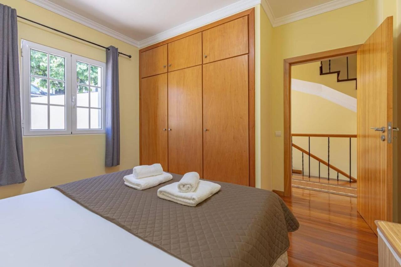 Flowers Island House 4 Канісу Екстер'єр фото